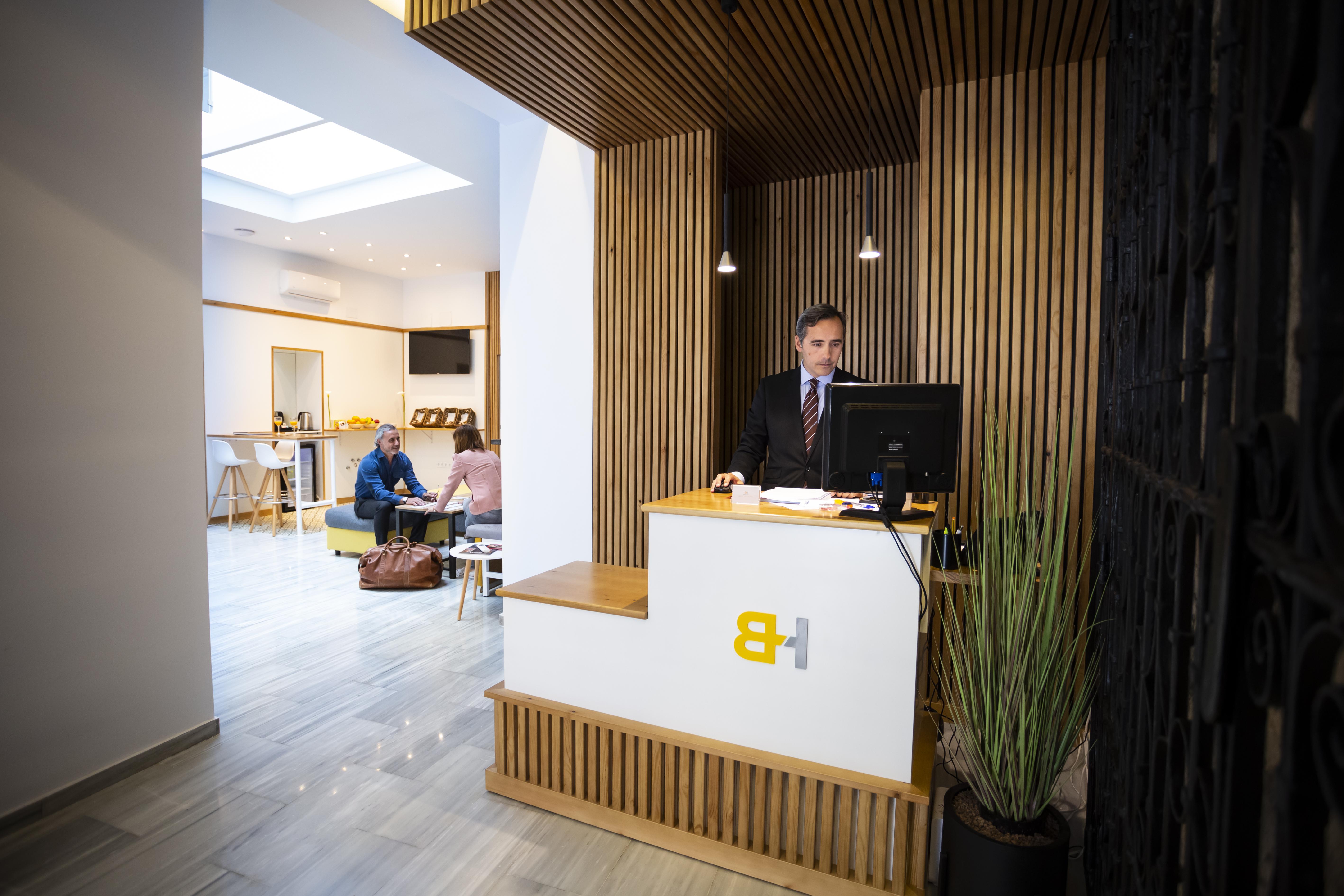 Basic Hotel Sevilla Catedral 外观 照片