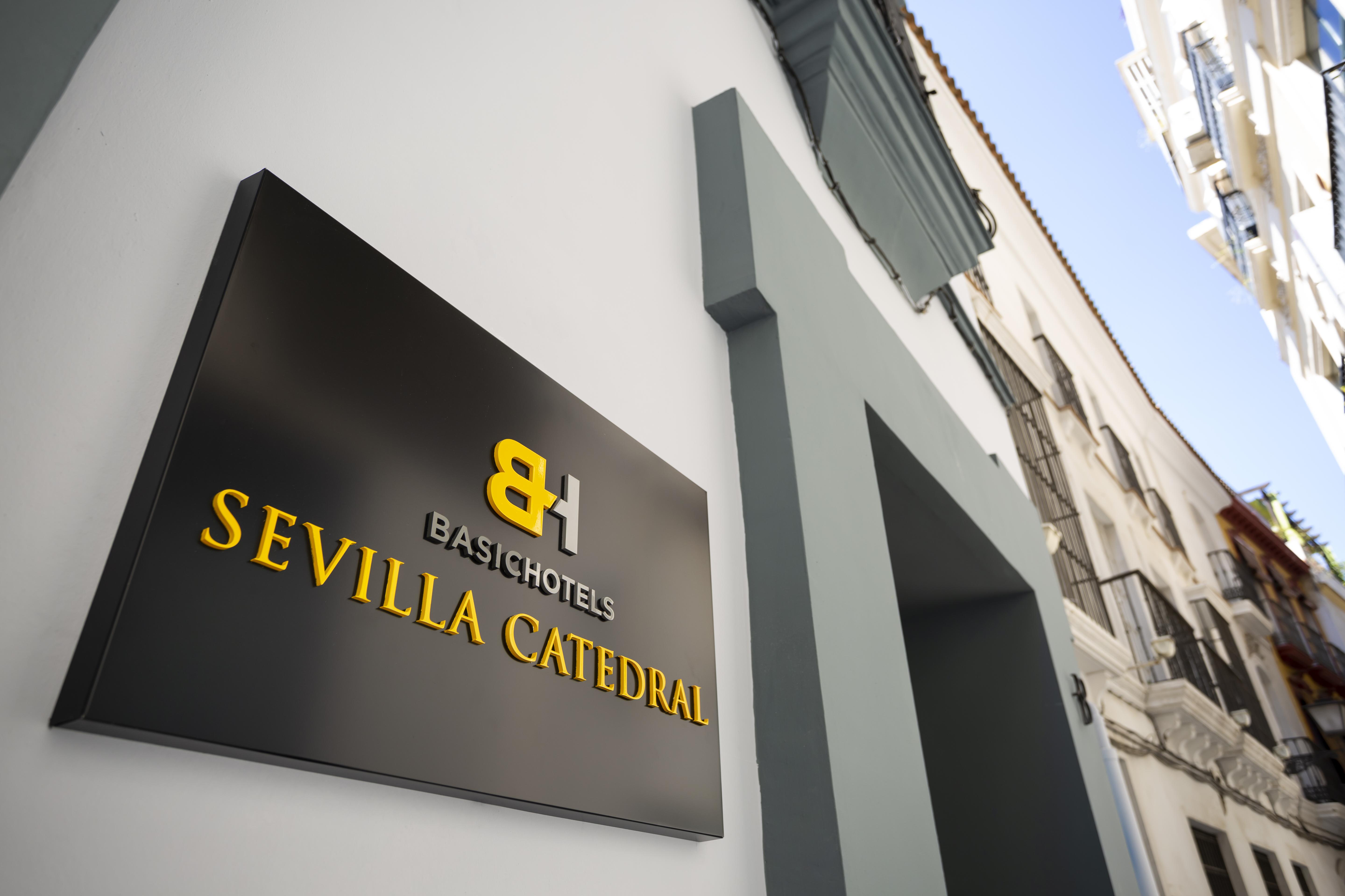 Basic Hotel Sevilla Catedral 外观 照片