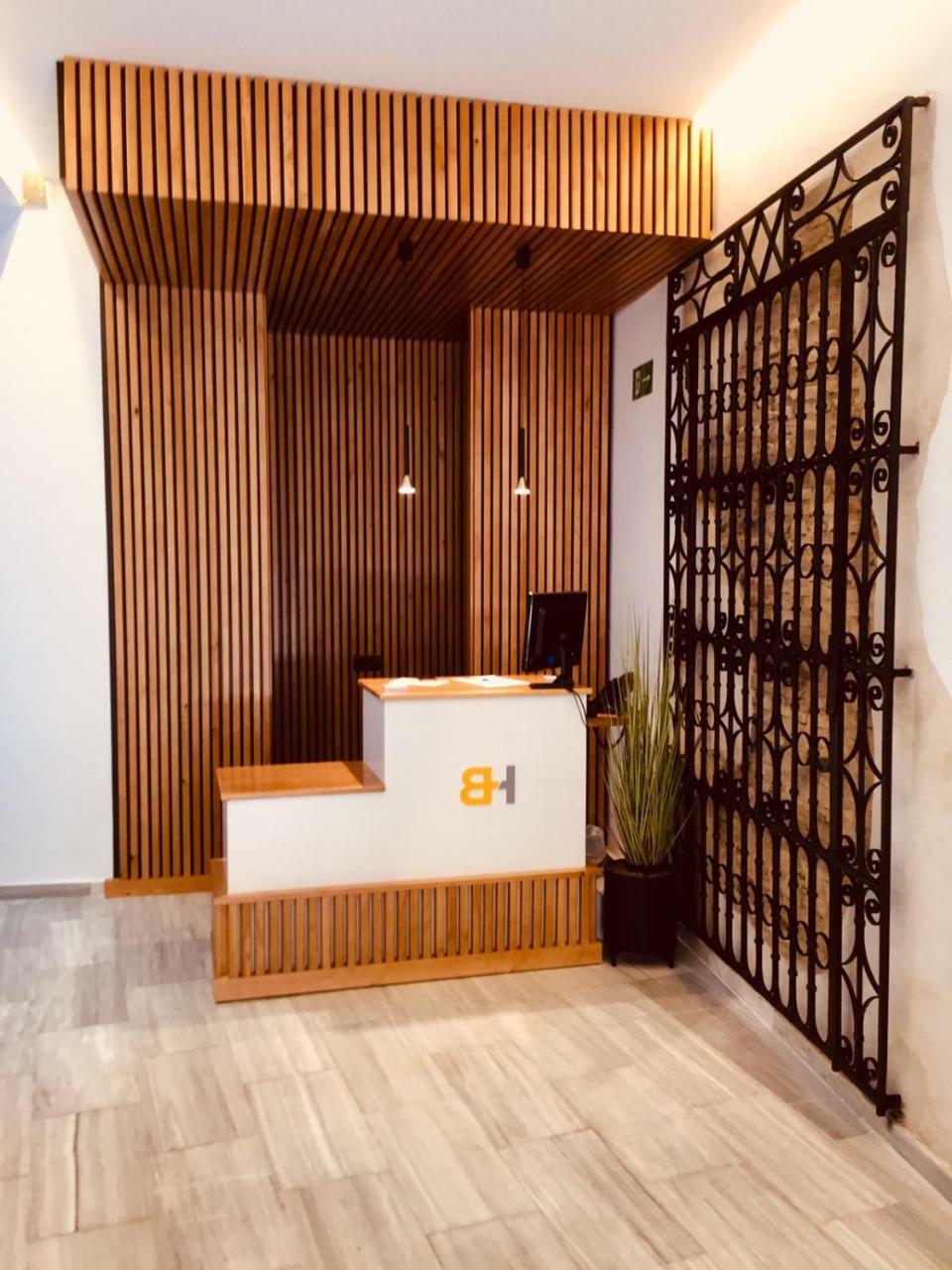 Basic Hotel Sevilla Catedral 外观 照片